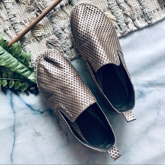 Vince Shoes - Vince Robin Bronze Metallic Leather Espadrilles
